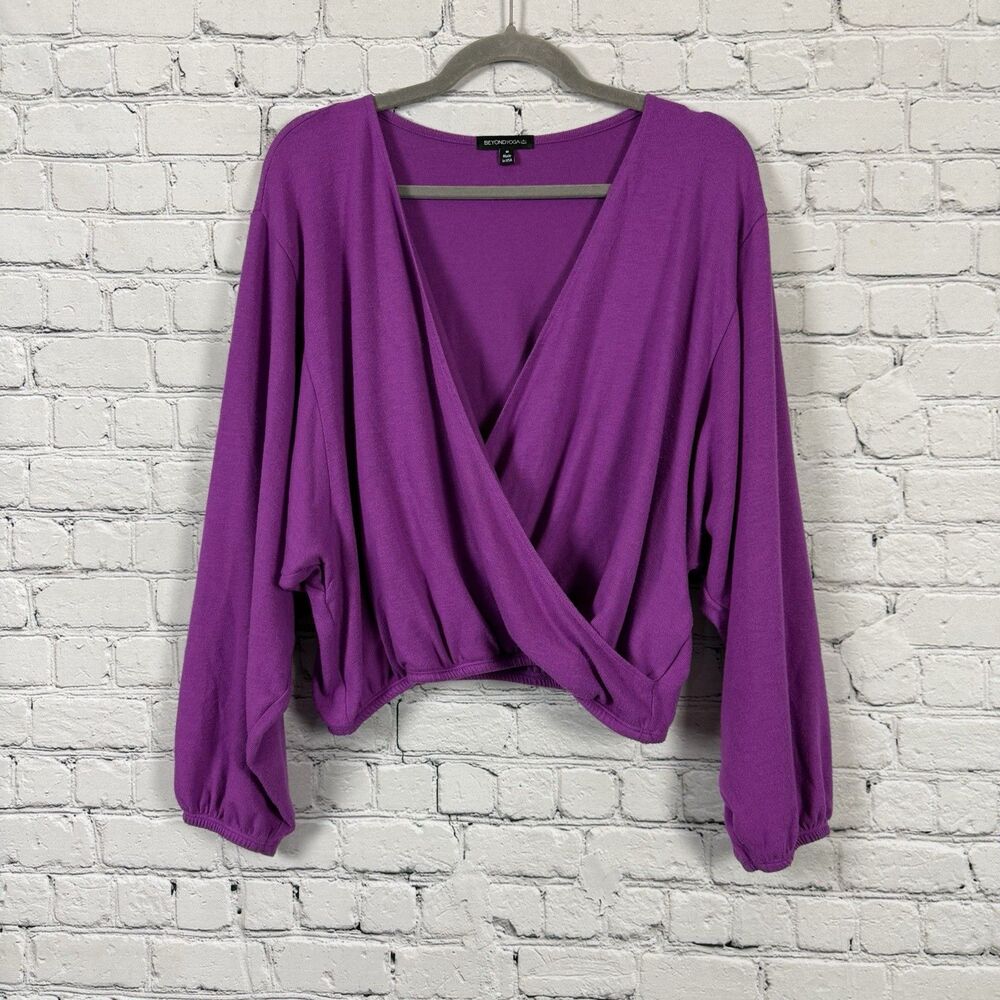 Beyond Yoga Purple Surplice Cropped Top Balloon Sleeve Lounge Yoga Pullover M